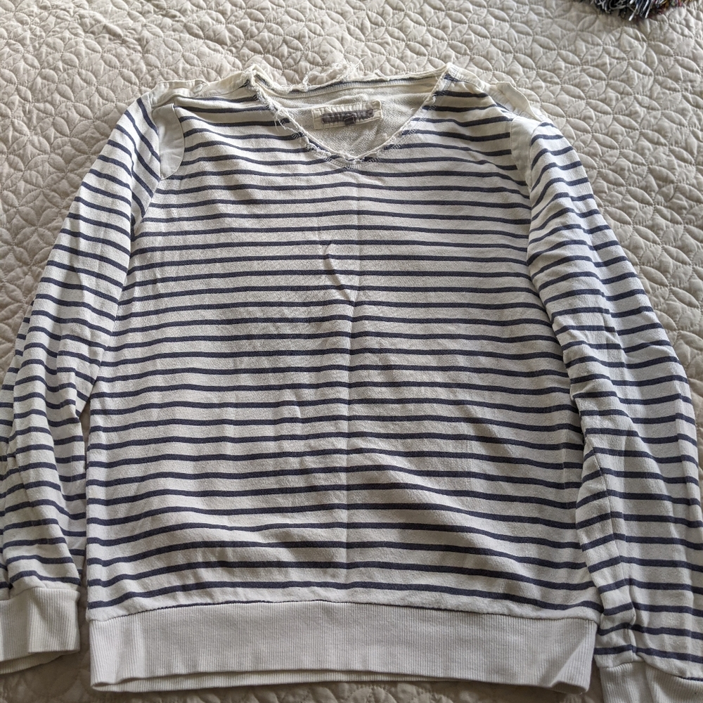 Men's sweater - Picture 2 of 2